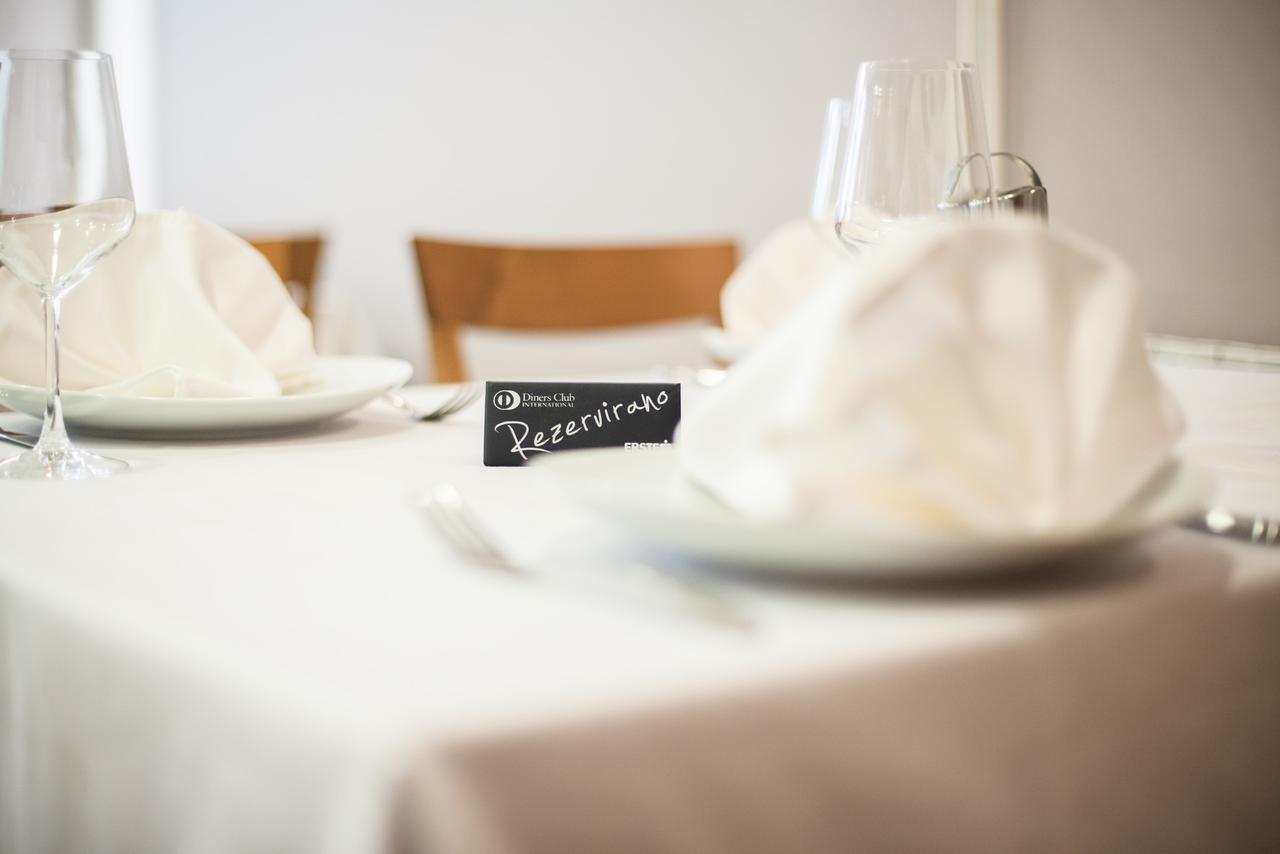 Hotel Pakrac Eksteriør bilde